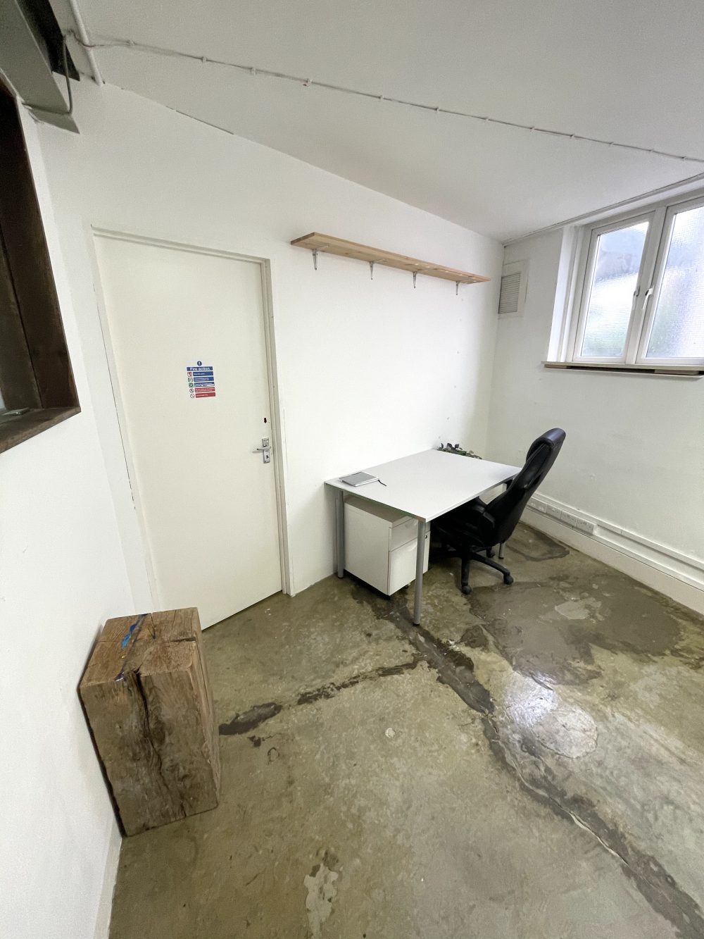 Ground Floor Studio Available to rent in N16 Green Lane Pic7