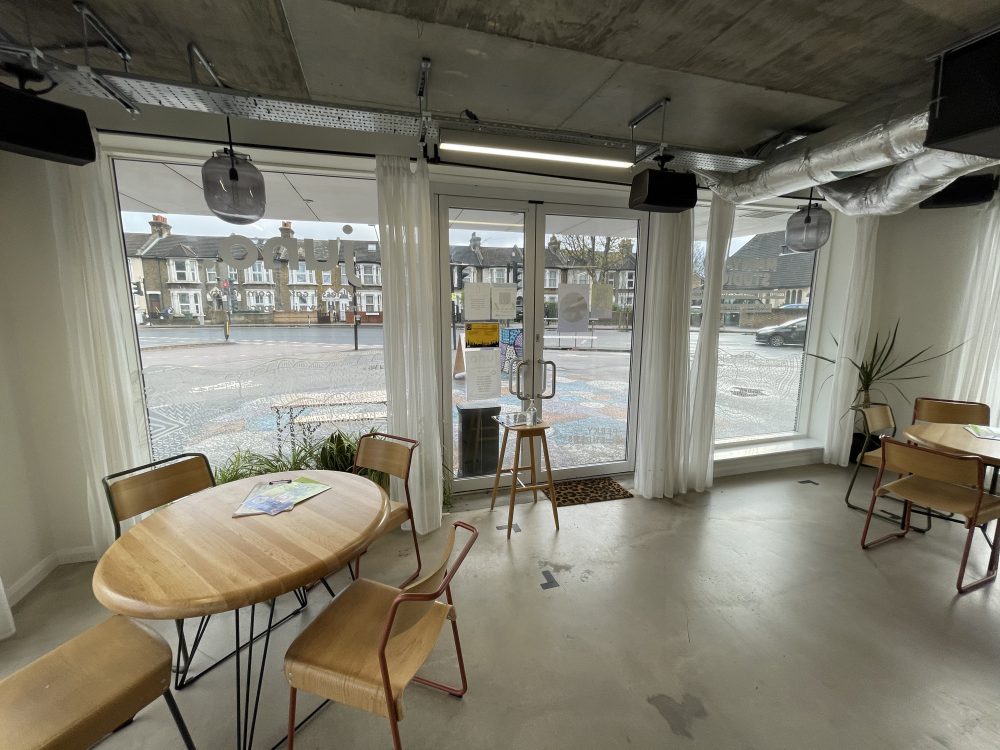 Communal Area – Creative Office : Art Studio : Private offices : Workshop areas available to rent in E10 Leyton Rookery ct Main yard studios Pic11