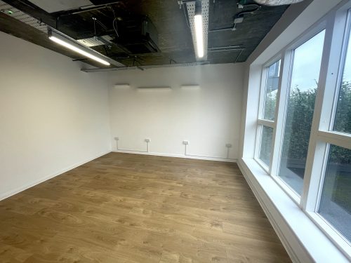 Creative Office : Art Studio : Private office : Workshop area available to rent in E10 Leyton Rookery ct Main yard studios Pic5