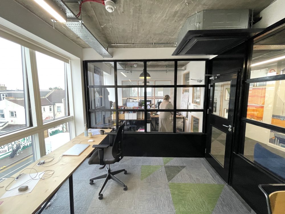 Creative Office : Art Studio : Private offices : Workshop areas available to rent in E10 Leyton Rookery ct Main yard studios Pic2