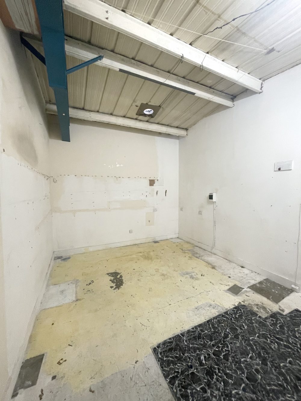 Creative Light industrial Art Studio To Rent in N16 Stoke Newington Shelford Place Pic4