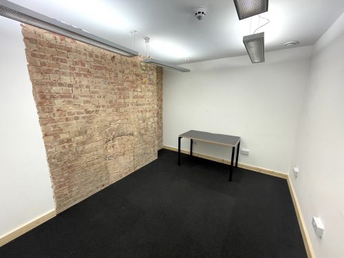 Creative Office : Art Studio available to rent in E9 Hackney Mare Street Pic1