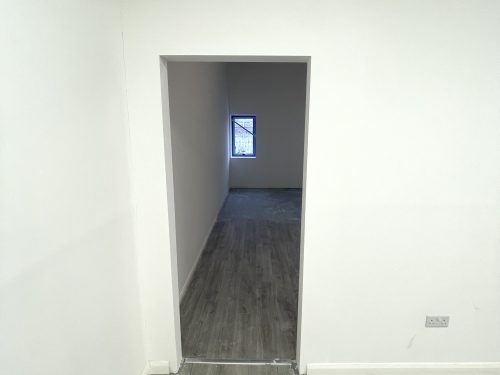 First floor office space : light idustrial creative artist studio to rent in E18 S South Woodford Pic 16