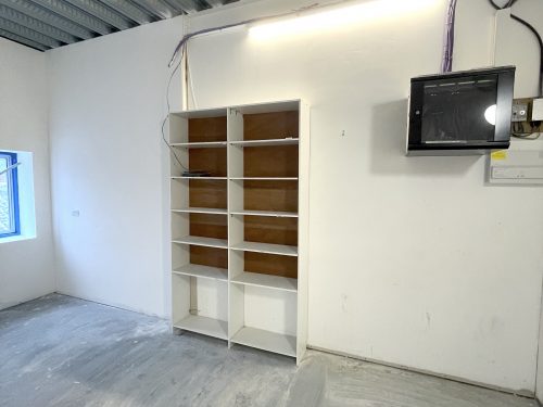 First floor office space : light idustrial creative artist studio to rent in E18 S South Woodford Pic 9