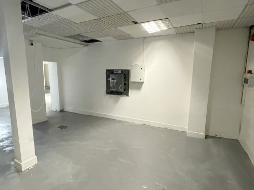 Huge Ground Floor Shop to rent on Wandsworth High Street SW18 Pic17