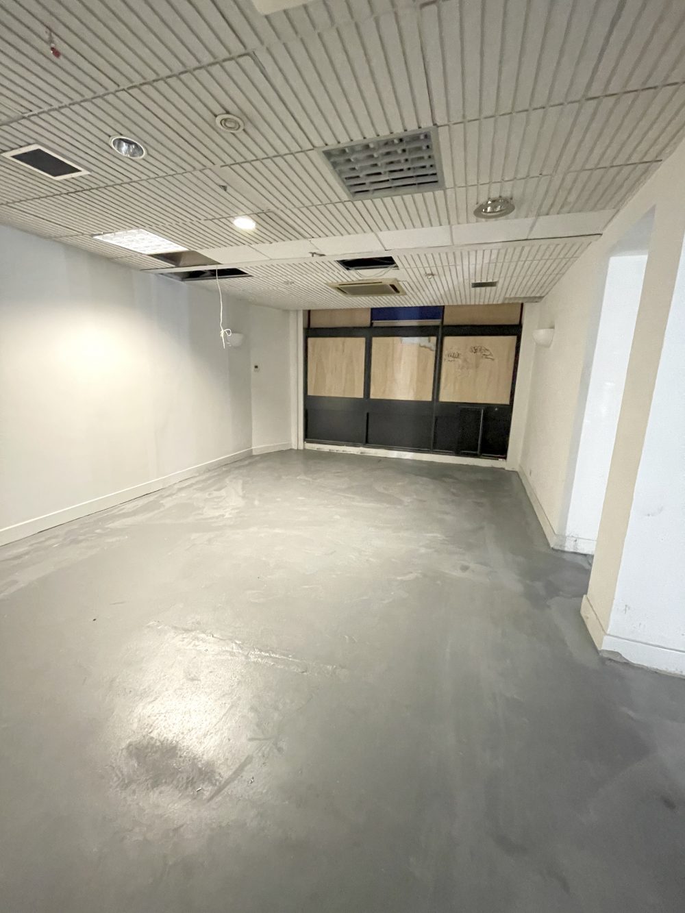 Huge Ground Floor Shop to rent on Wandsworth High Street SW18 Pic20