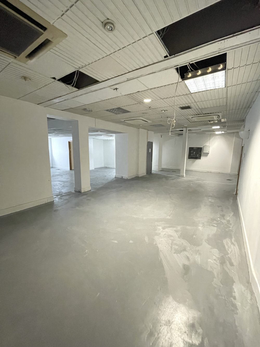 Huge Ground Floor Shop to rent on Wandsworth High Street SW18 Pic24