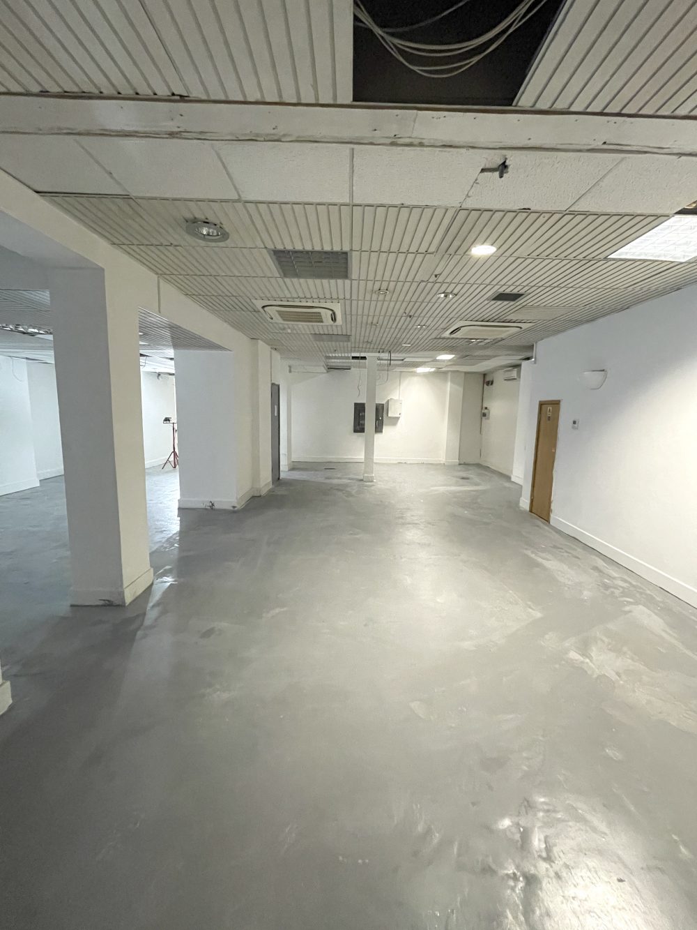 Huge Ground Floor Shop to rent on Wandsworth High Street SW18 Pic25