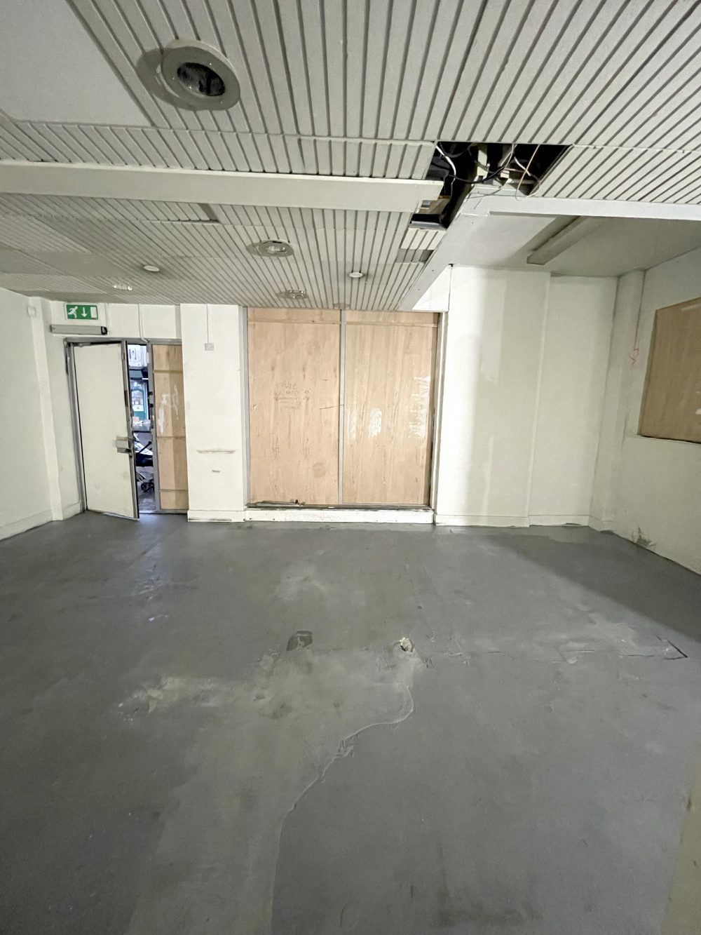 Huge Ground Floor Shop to rent on Wandsworth High Street SW18 Pic29