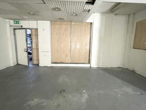 Huge Ground Floor Shop to rent on Wandsworth High Street SW18 Pic29