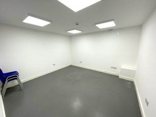 Creative Art Studio : Light industrial Space available to rent in converted warehouse in E9 Hackney Wick Wallis Road Main Yard Studios Pic4