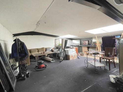 E3 Hackney Wick Wick Lane Warehouse Studio : Light industrial art studio To rent Pic4