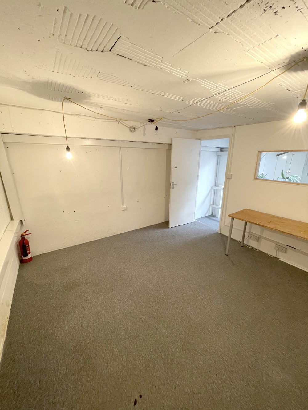 E9 Homerton Mackintosh Lane Warehouse Studio : Light industrial art studio To rent Pic6