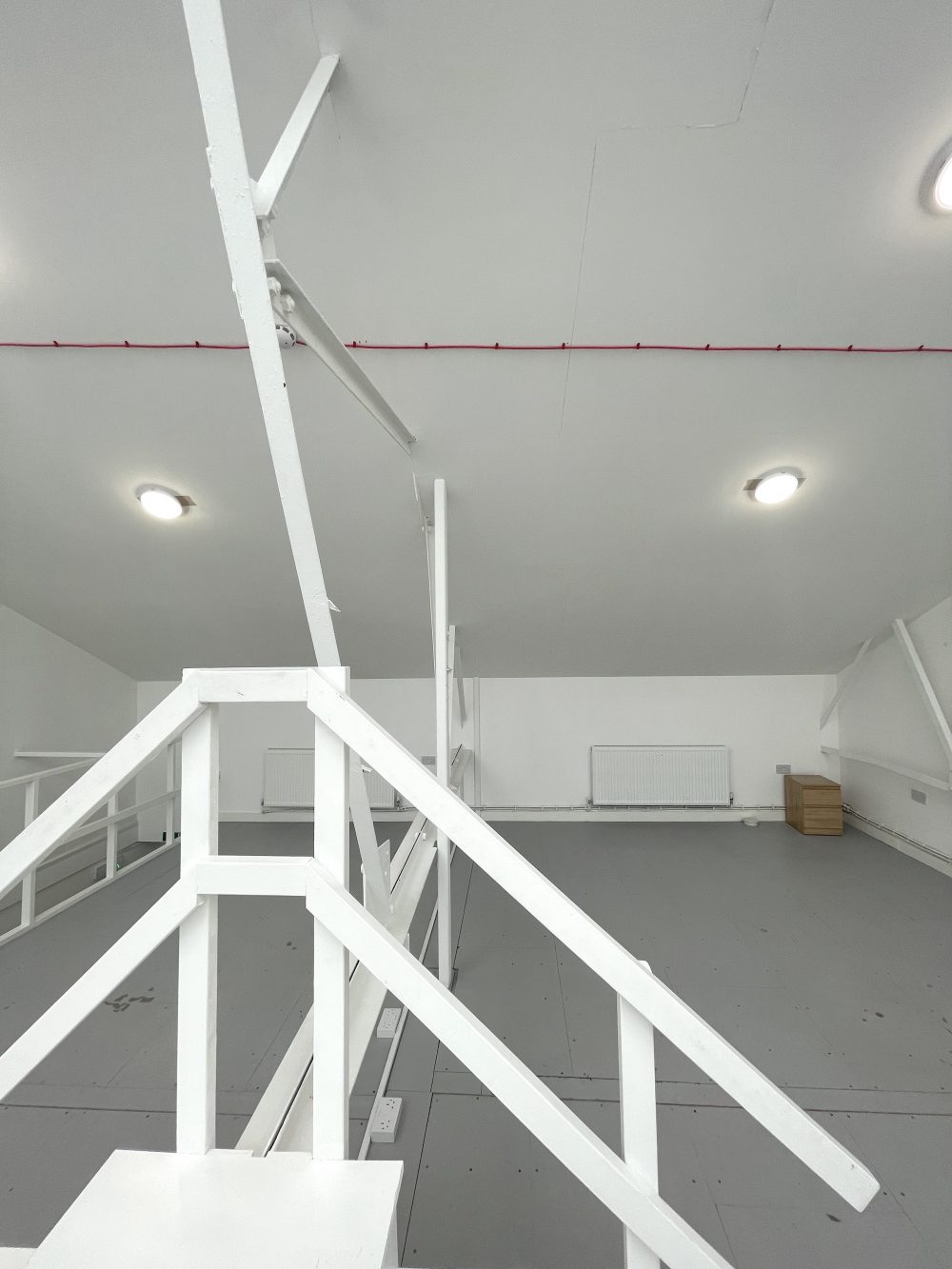 N17 Totteham Hale Mill Mead Road Warehouse Studio : Light industrial art studio To rent Pic25