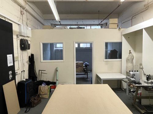 E3 Bow Road Warehouse Studio conversion : Light industrial art studio To rent Pic14