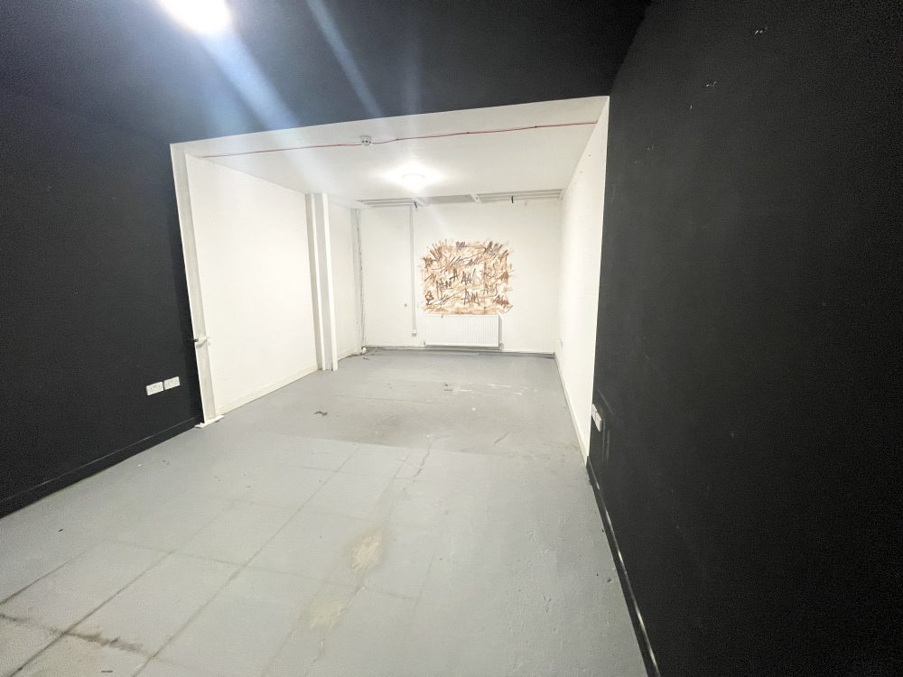 N17 Tottenham Hale Mill Mead Road Warehouse Studio conversion : Light industrial art studio To rent Pic15