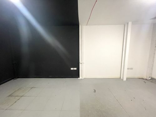 N17 Tottenham Hale Mill Mead Road Warehouse Studio conversion : Light industrial art studio To rent Pic16