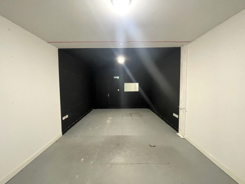 N17 Tottenham Hale Mill Mead Road Warehouse Studio conversion : Light industrial art studio To rent Pic20