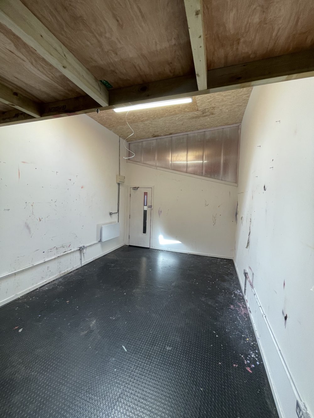 N4 Manor House Eade Road 1st Floor Unit To rent in Creative Warehouse Hub North London24
