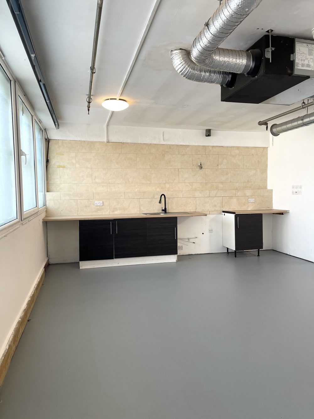 Art Studio to rent for artists 12