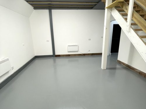 N15 Seven Sisters (Markfield Road) -Warehouse : Art Studio to rent for artists 6