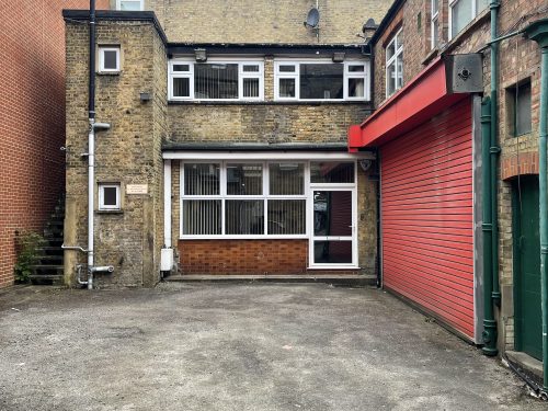 N12 Finchley High Road – Live work unit to rent with parking 6