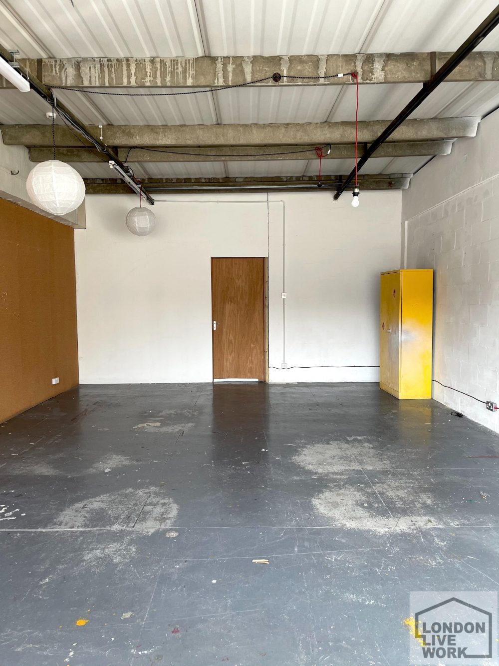 Art : Creative Studio to Rent in Warehouse in Hackney Wick 5