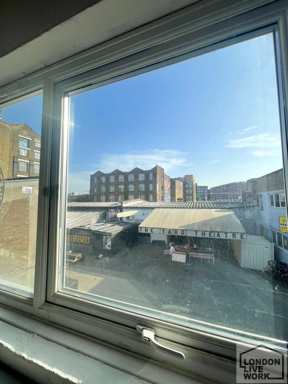 Art : Creative Studio to Rent in Warehouse in Hackney Wick 8