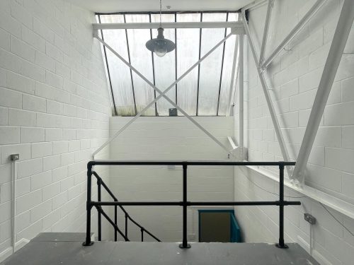 Art : Creative Studio to Rent in Warehouse in Hale Studios N17 5