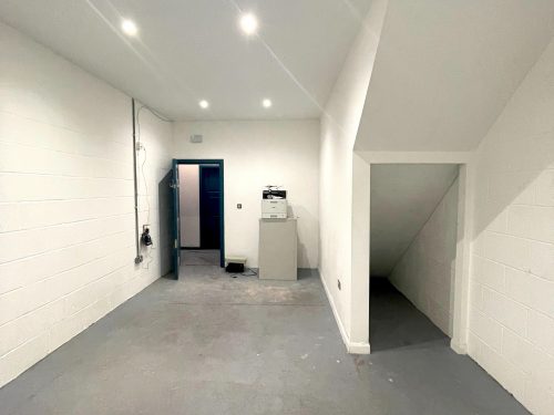 Art : Creative Studio to Rent in Warehouse in Hale Studios N17 5