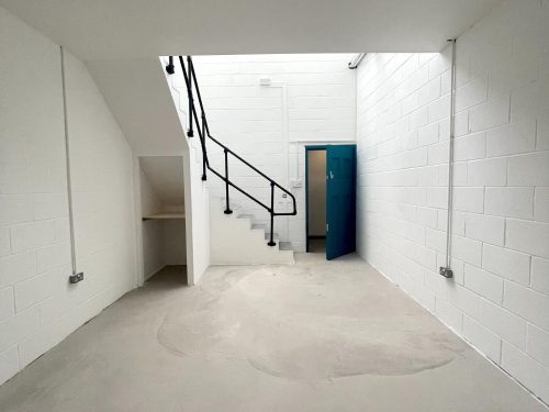 Art : Creative Studio to Rent in Warehouse in Hale Studios N17 8