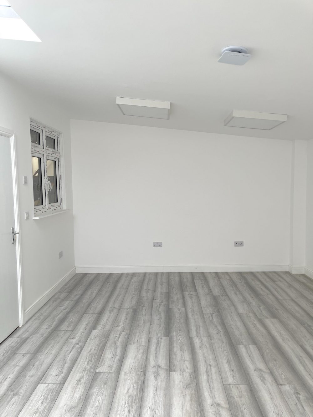 Art studio : creative workspace available to rent 1 min from Hackney Wick Station, Main Yard E9 Wallis Road,3