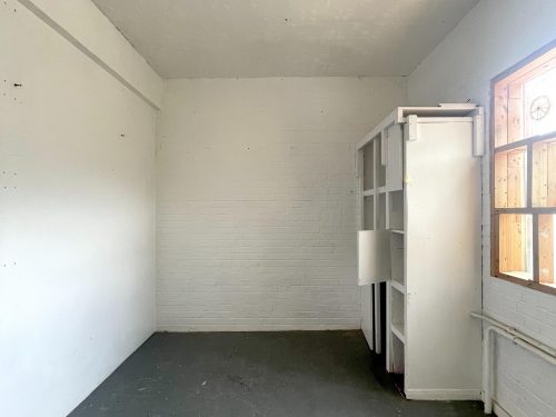 Artist studio space to rent in warehouse in Markfield Road, N15 Seven Sisters 2