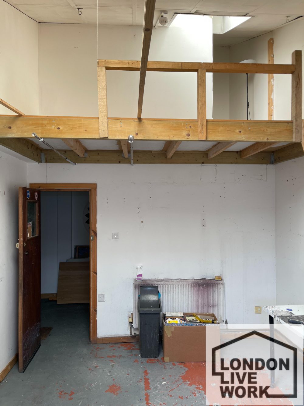 Artist studio space to rent in warehouse in Markfield Road, N15 Seven Sisters 3