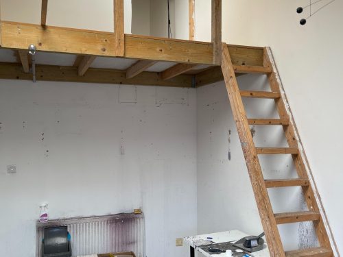 N15-artist-studio-to-rent-in-warehouse-1