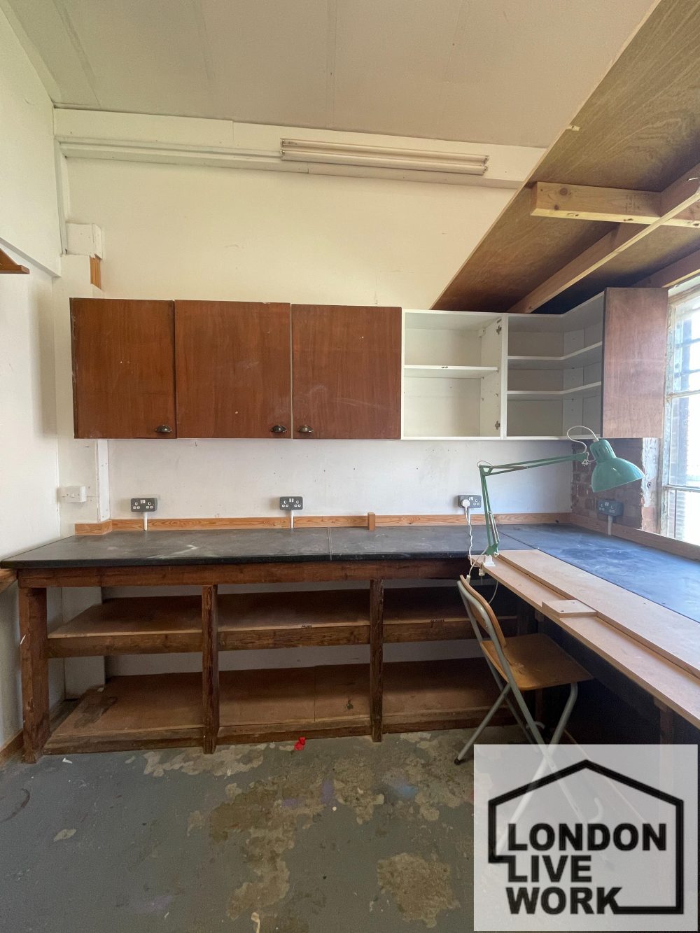 Artist studio space to rent in warehouse in Markfield Road, N15 Seven Sisters 5