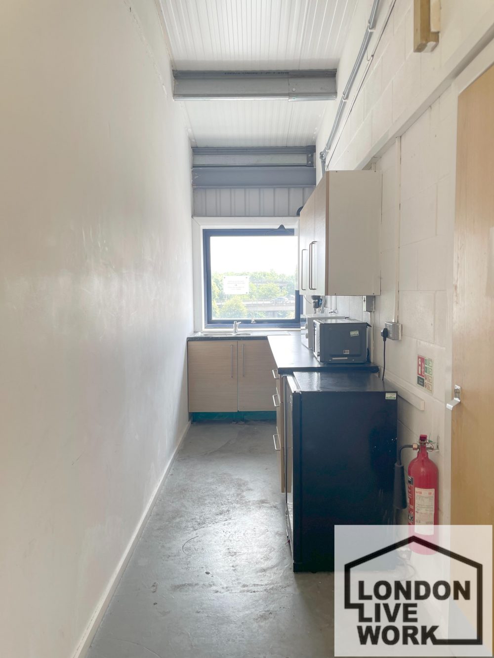 Creative Work studio with 24 hour access  located in Raven Road, E18 South Woodford 7