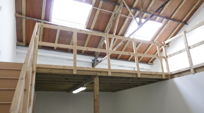 Ground floor warehouse with mezzanine available in Camden N7