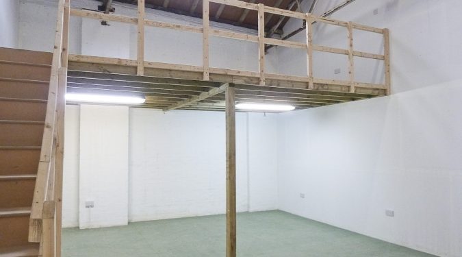 Ground floor warehouse with mezzanine available in Camden N7